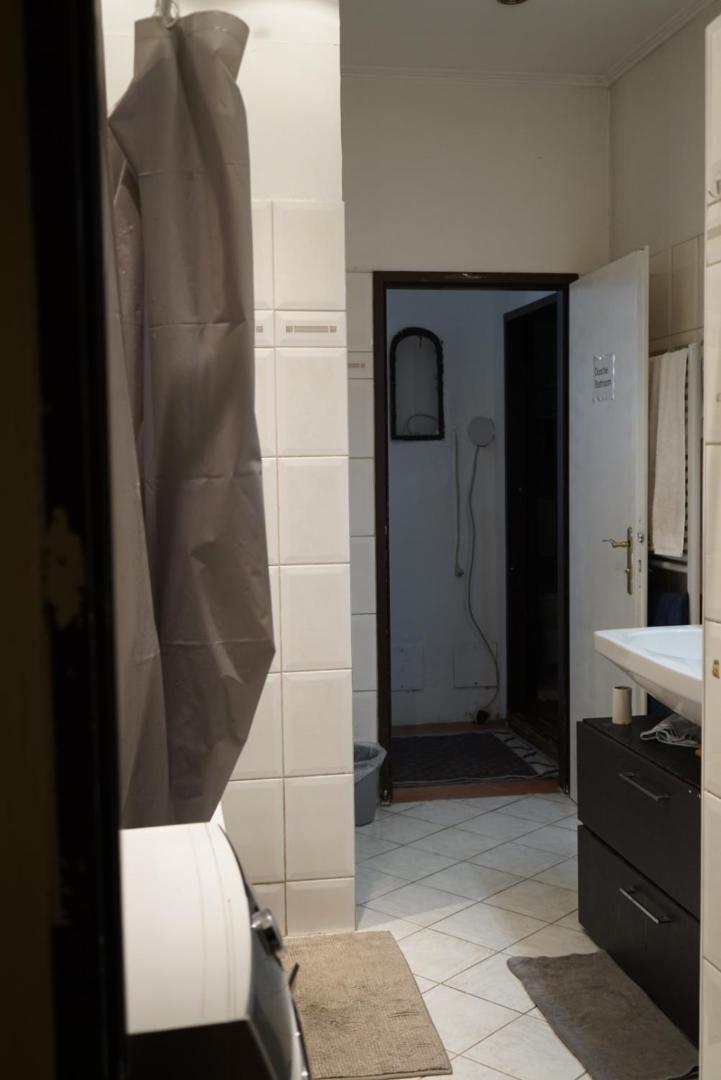 U6 Schoepfwerk Hostel 1 Wina Bagian luar foto